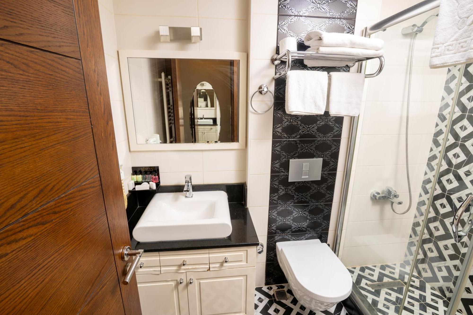 Sisli Luxury K Suites Hotel Истанбул Екстериор снимка